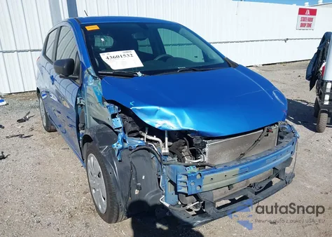 2018 Chevrolet Spark Ls Cvt z USA, uszkodzony, nr VIN KL8CB6SA3JC468734